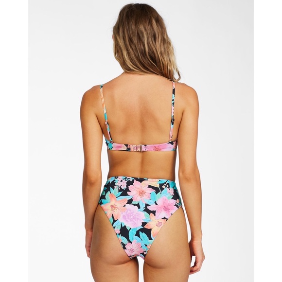Billabong Floral Bikini Set w/ REVERSIBLE Bikini Bottom 👙☀️🏝🍍💕 - Picture 4 of 8